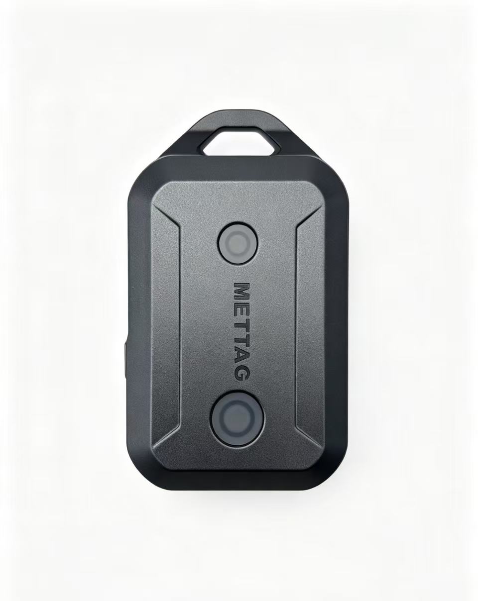 METTAG GPS Tracker with LED flashlight