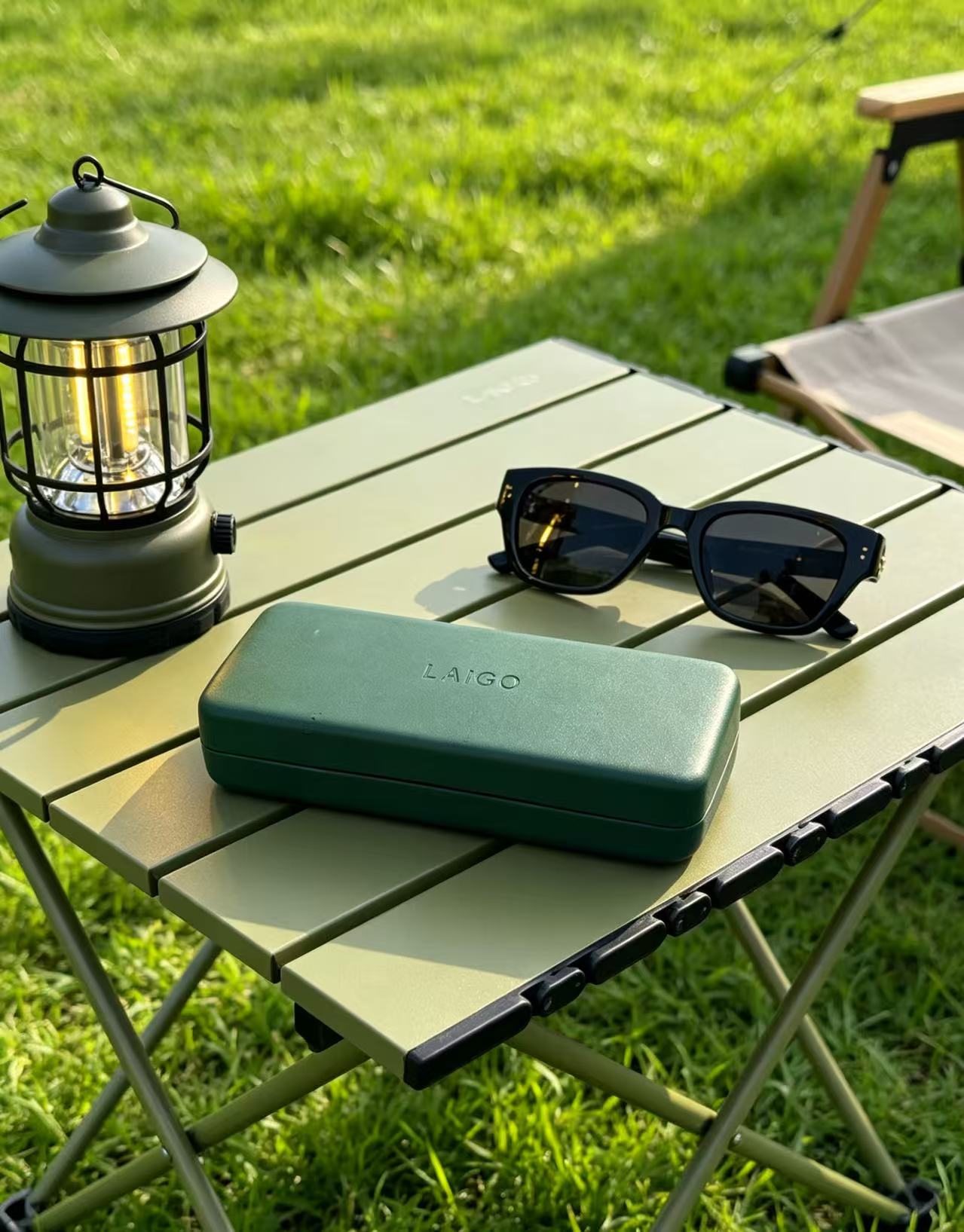 LAIGO Eyeglass Leather Case, Classic Glasses Case